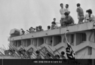 11. 1989. Roof of College of Humanities Building during sit-in demonstration by the National Council of Student Representatives