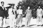 농촌부흥 운동을 할 목적으로 백남 김연준 선생이 마련한 퇴계원 농장에서 (1942)